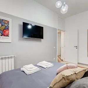 L&l Cozy 2-bdr In San Giovanni District , Rome Italy